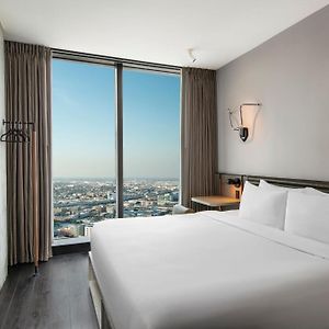 Standard King Room Hearing accessible